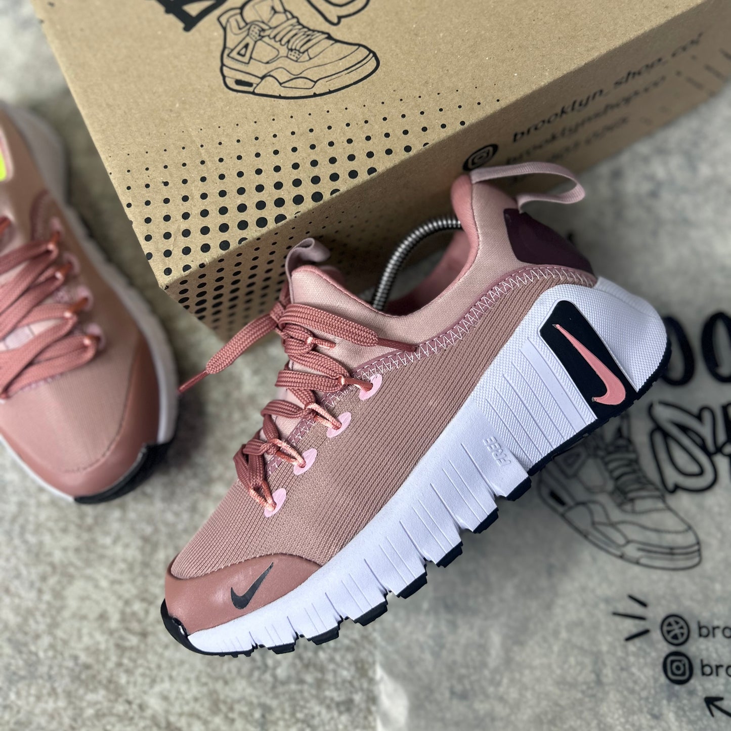 NIKE FREE METCON - 6