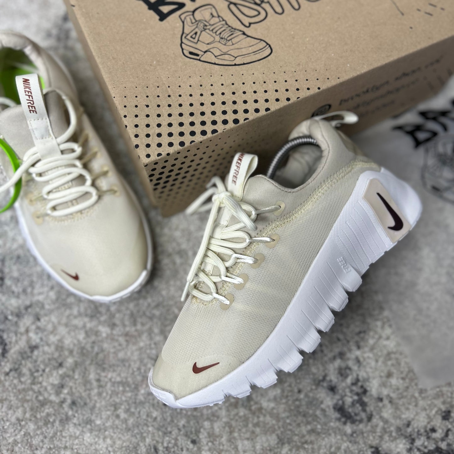 NIKE FREE METCON  6 - BEIGE