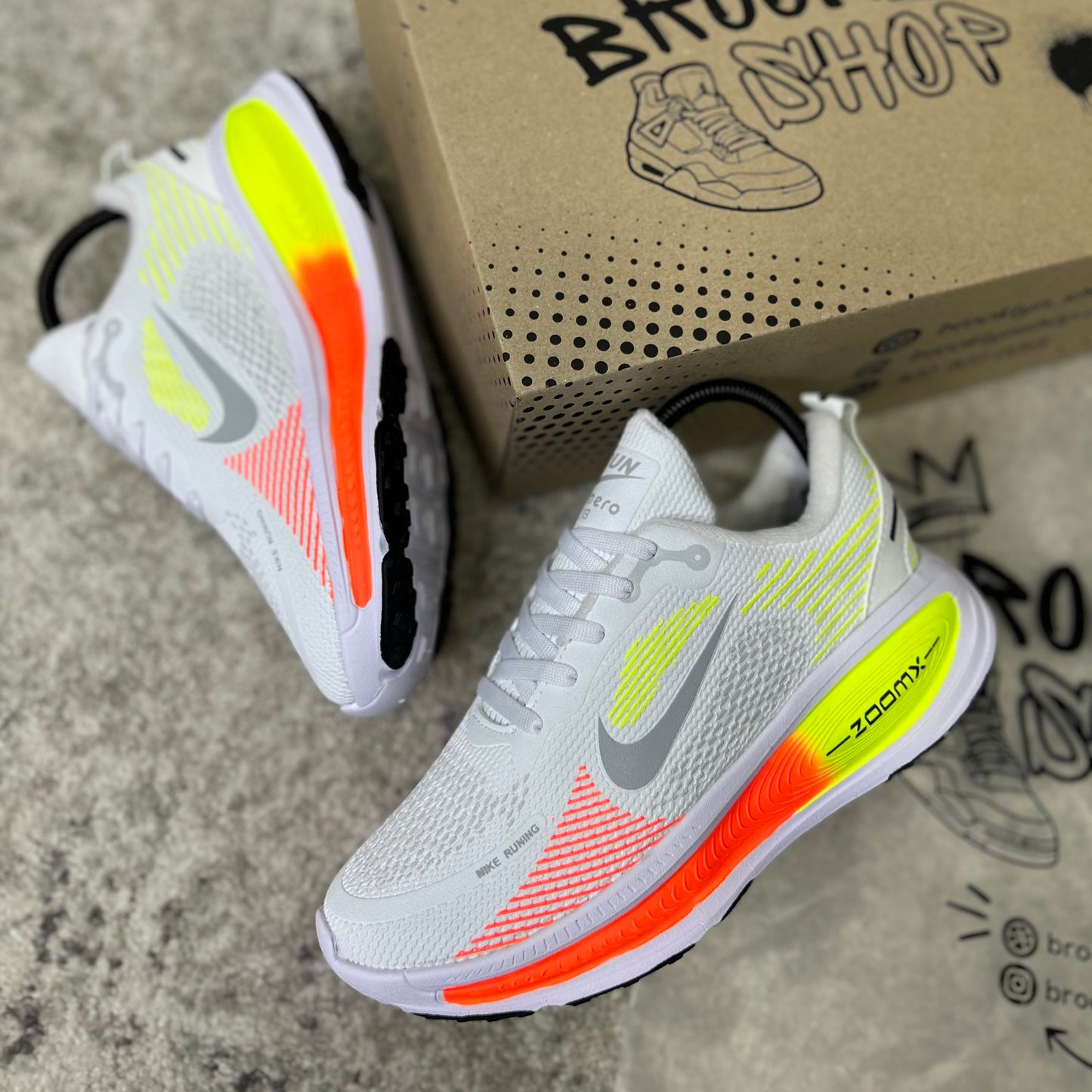 NIKE VOMERO 18 - BLANCO VERDE