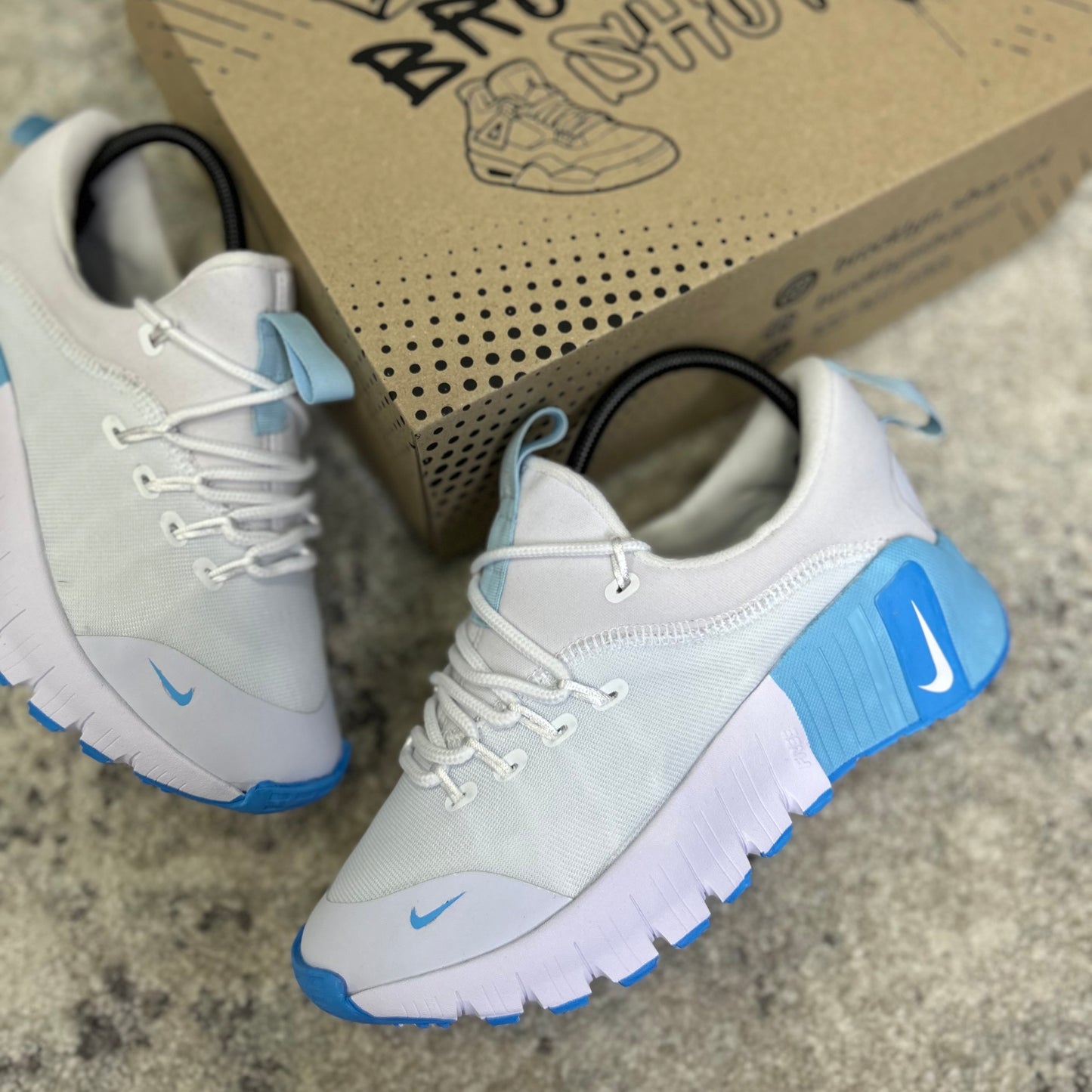 NIKE FREE METCON 6 - CELESTE