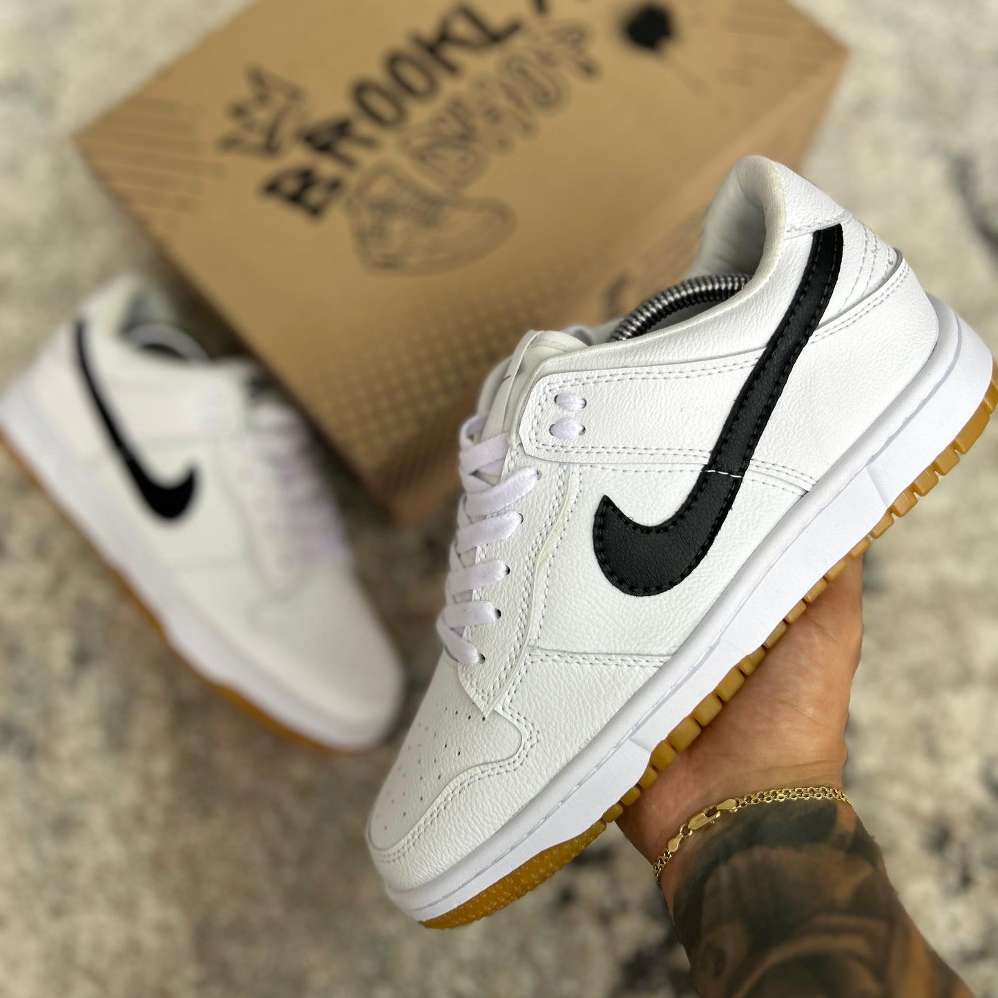 DUNK - WHITE GUM