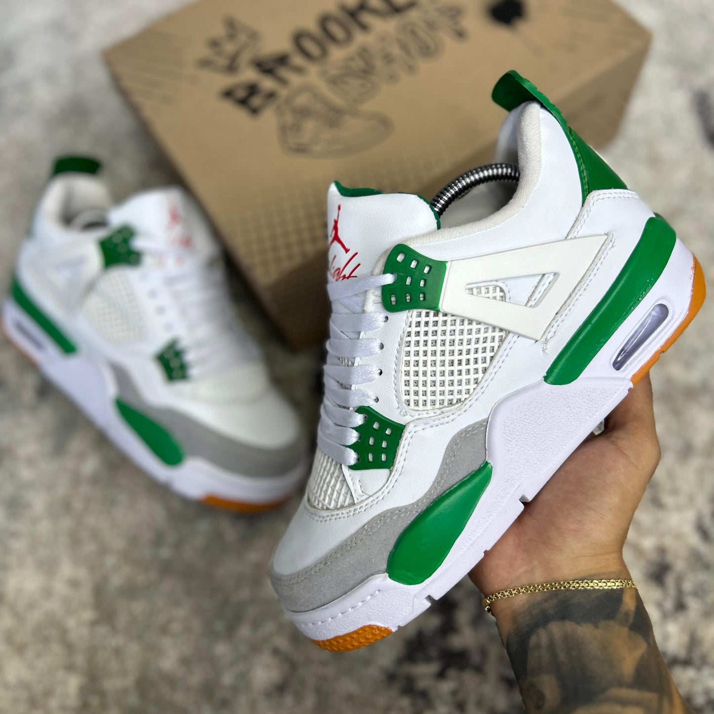 RETRO 4 - PINE GREEN