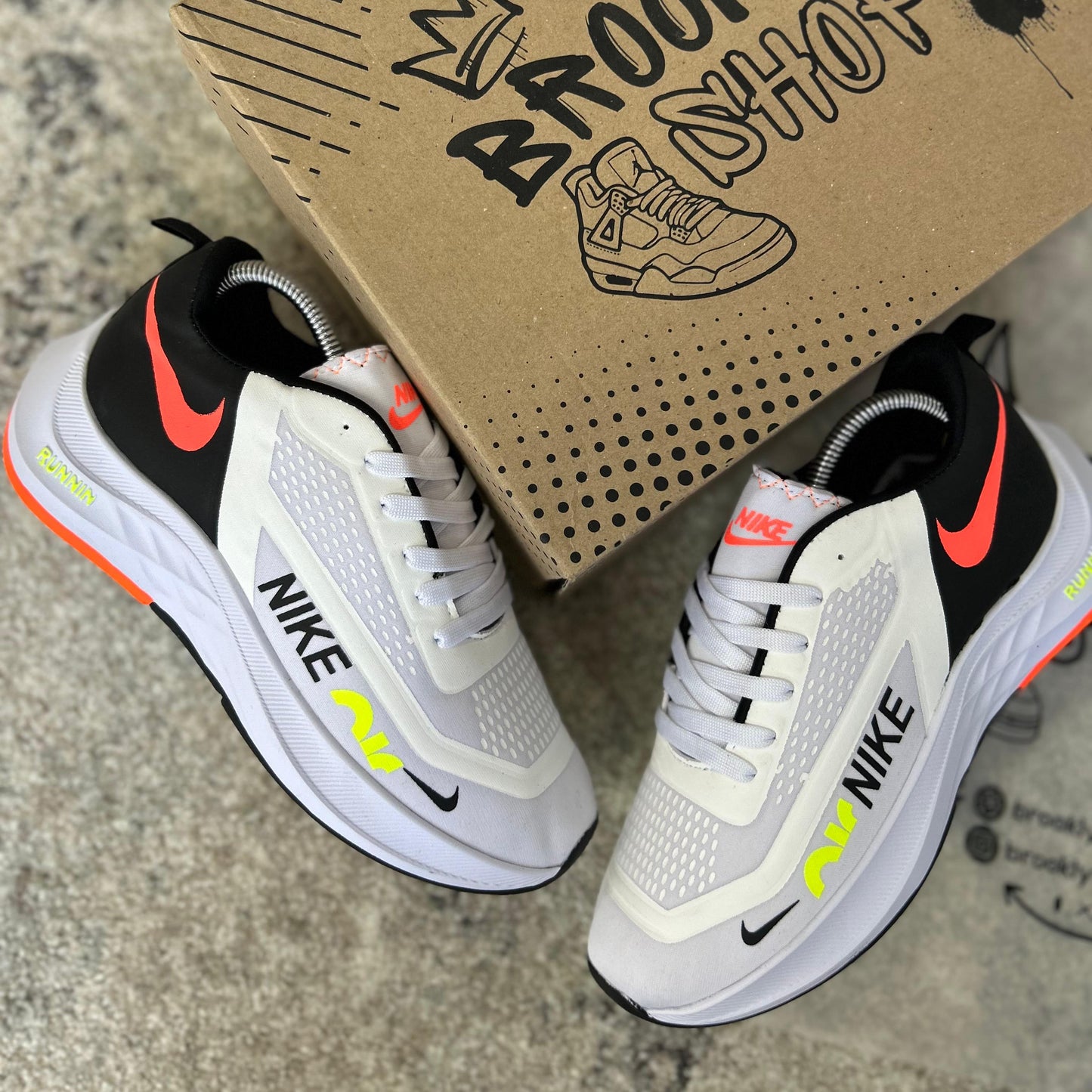 NIKE AIR RUN