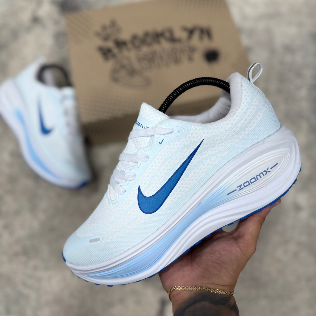 NIKE VOMERO PLUS - DAMA