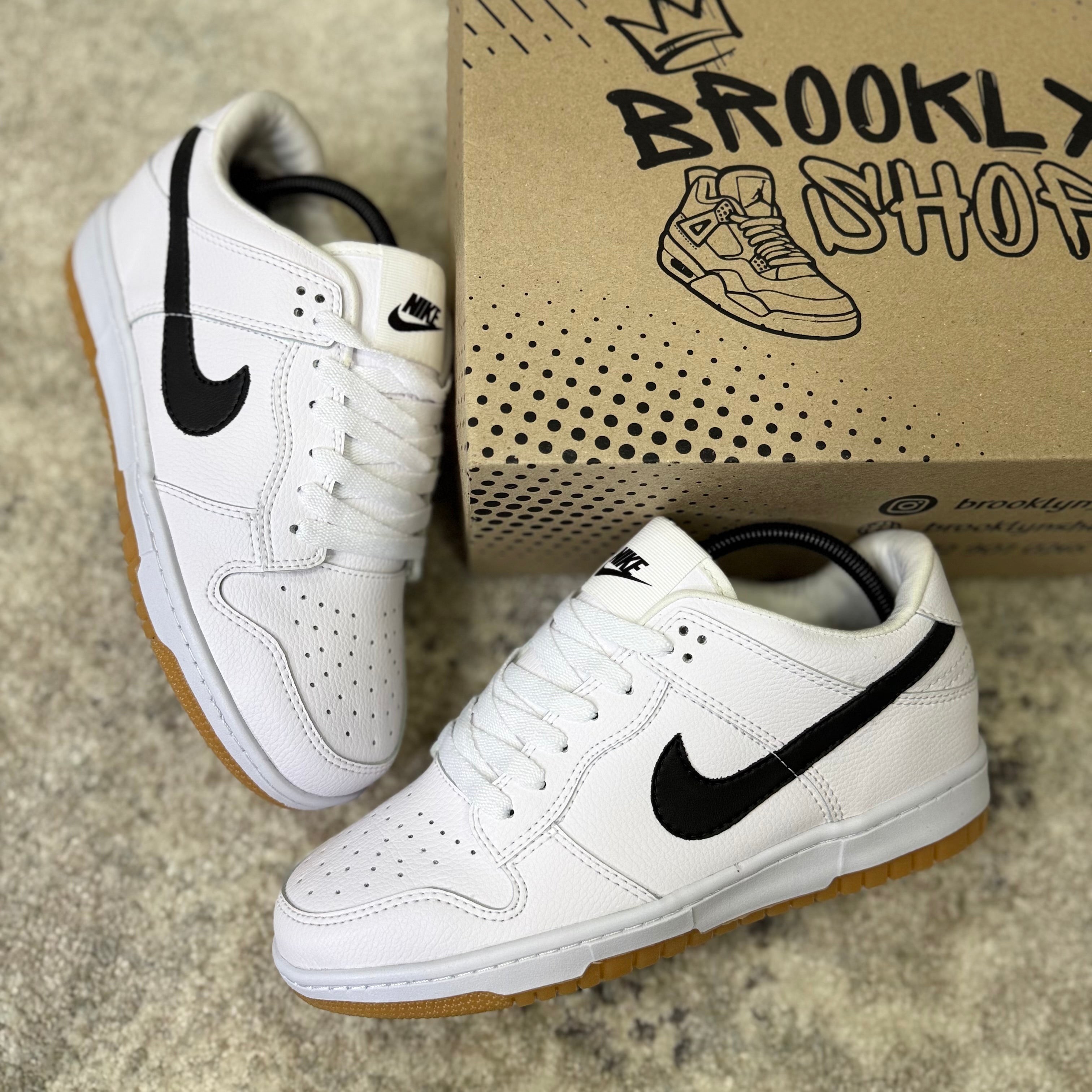 NIKE SB DUNK