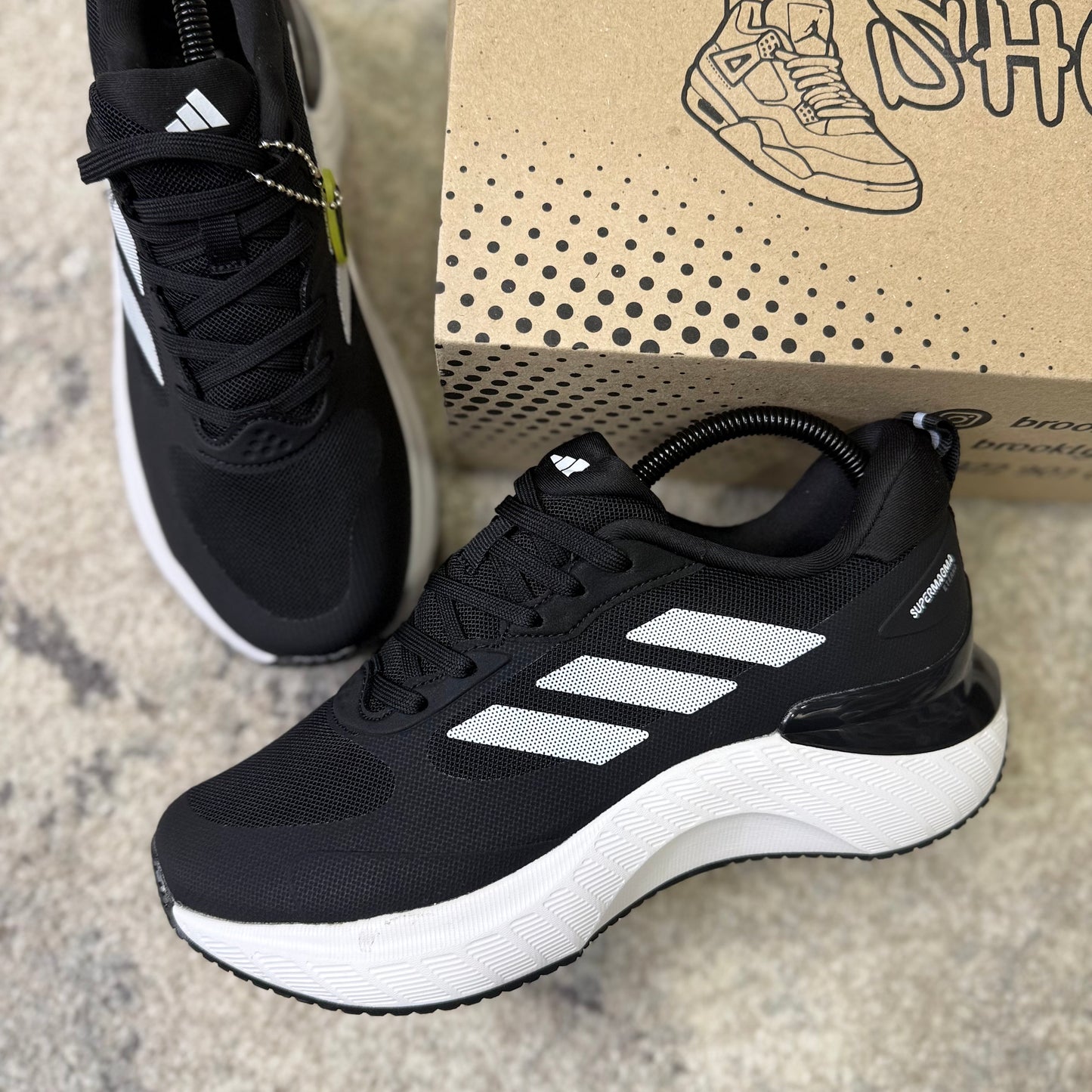 ADIDAS SUPERMAGNA (AAA)