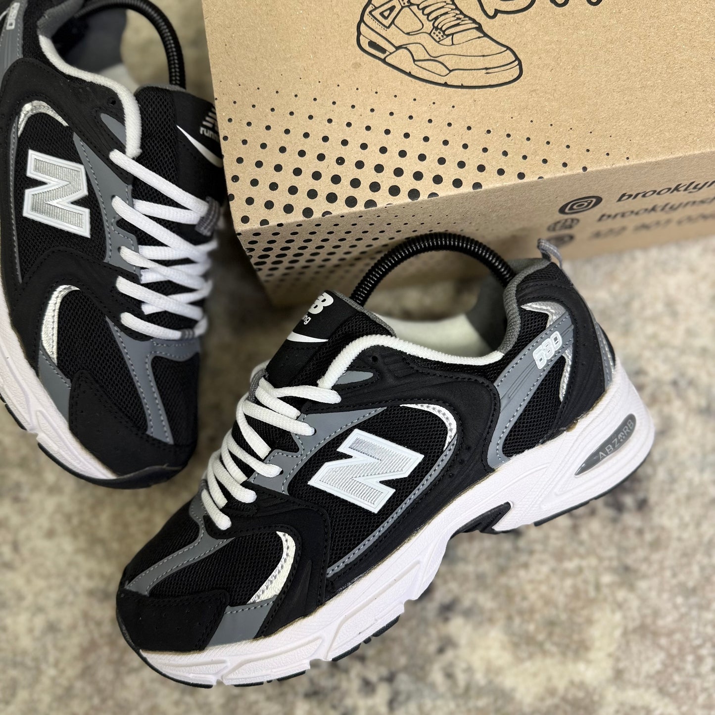 NEW BALANCE 530 - NEGRO (AAA) PROMO