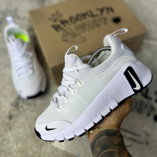 NIKE FREE METCON 6 - BLANCO