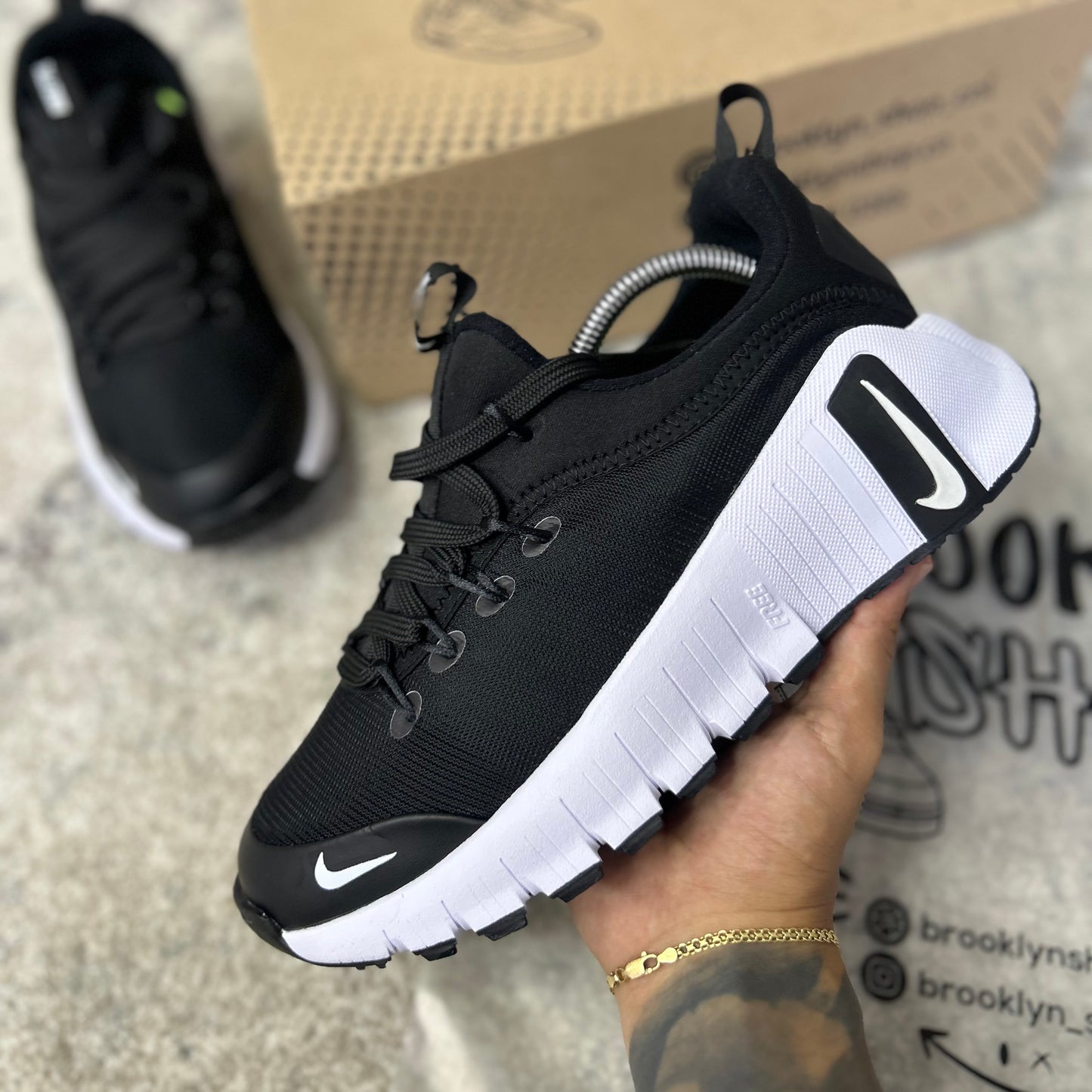 NIKE FREE METCON - 6