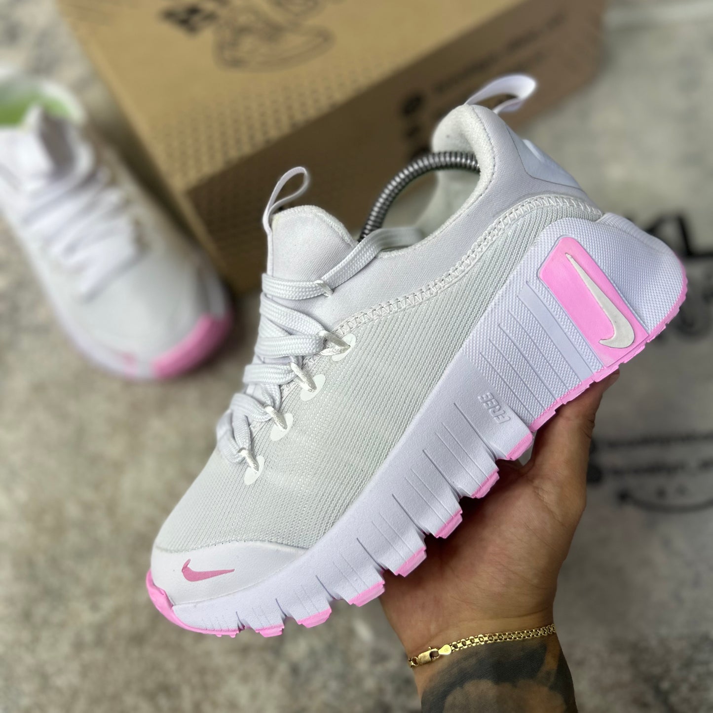 NIKE FREE METCON - 6