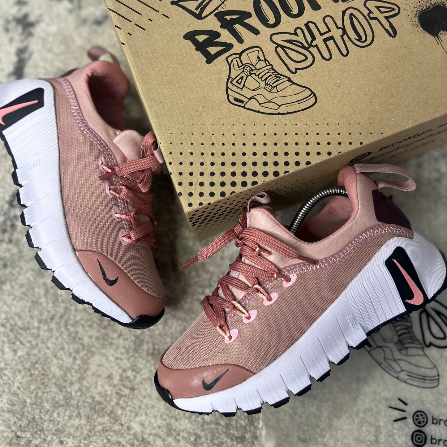 NIKE FREE METCON - 6
