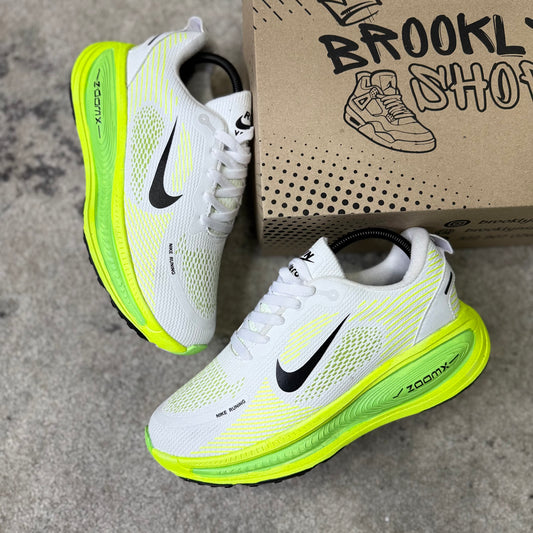 NIKE VOMERO 18 - VERDE LIMA