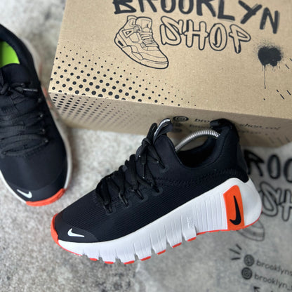 NIKE FREE METCON - 6