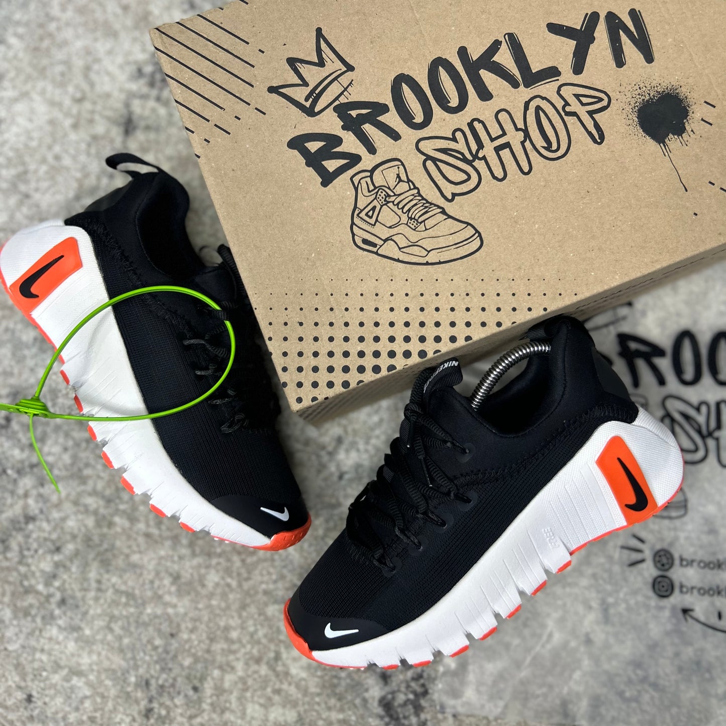 NIKE FREE METCON - 6
