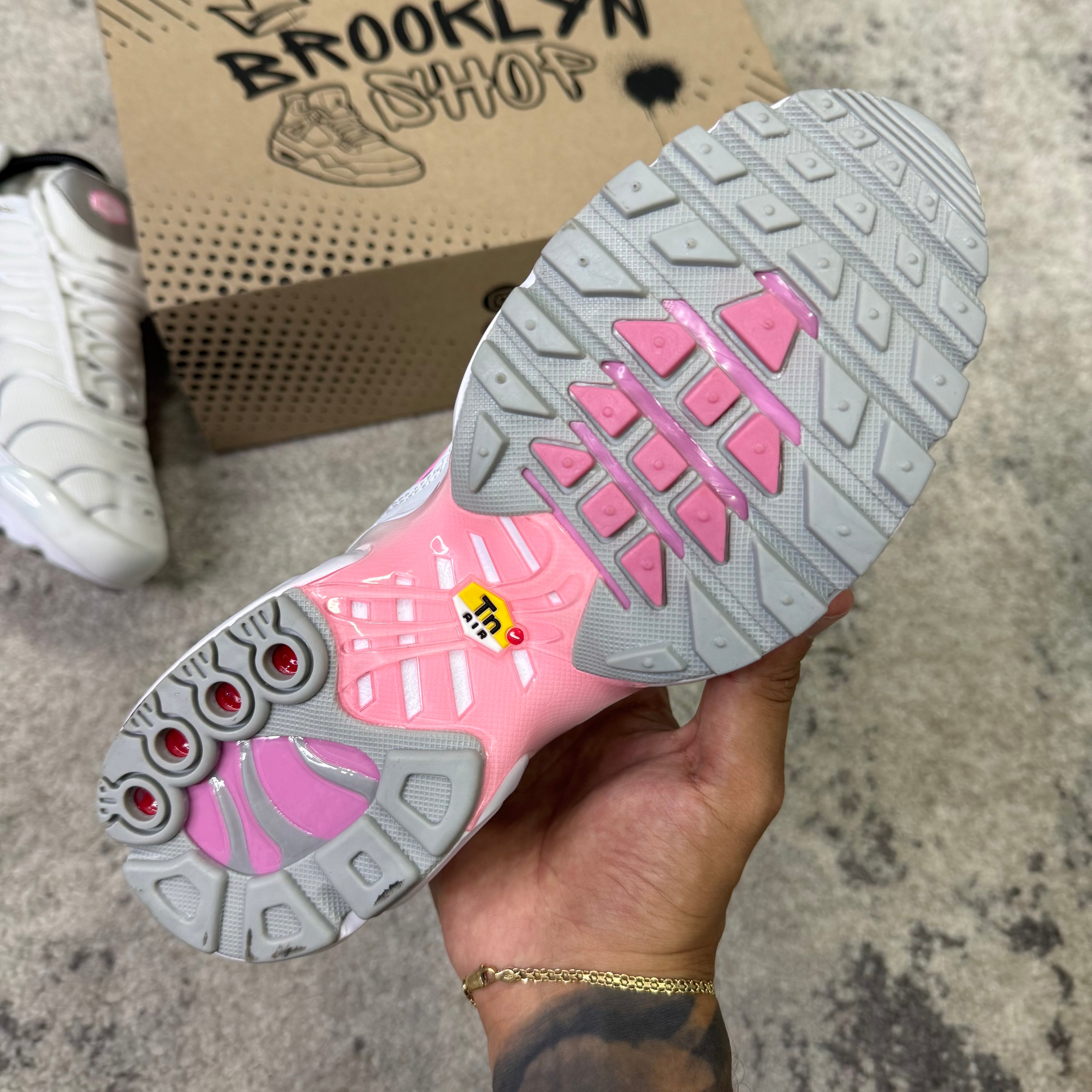 NIKE TN - PINK RISE (AAA)