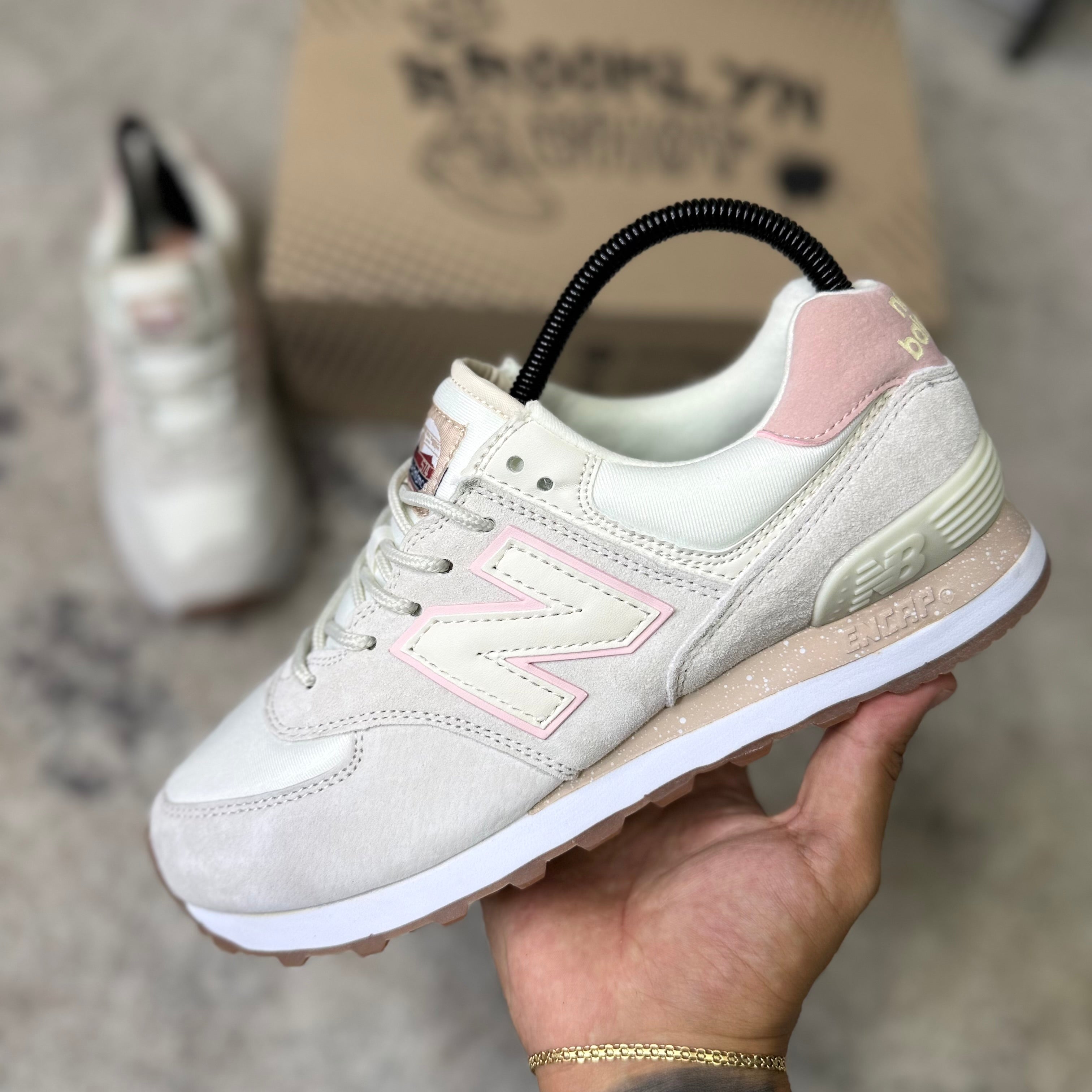 NEW BALANCE 574 - BEIGE ROSA (AAA)