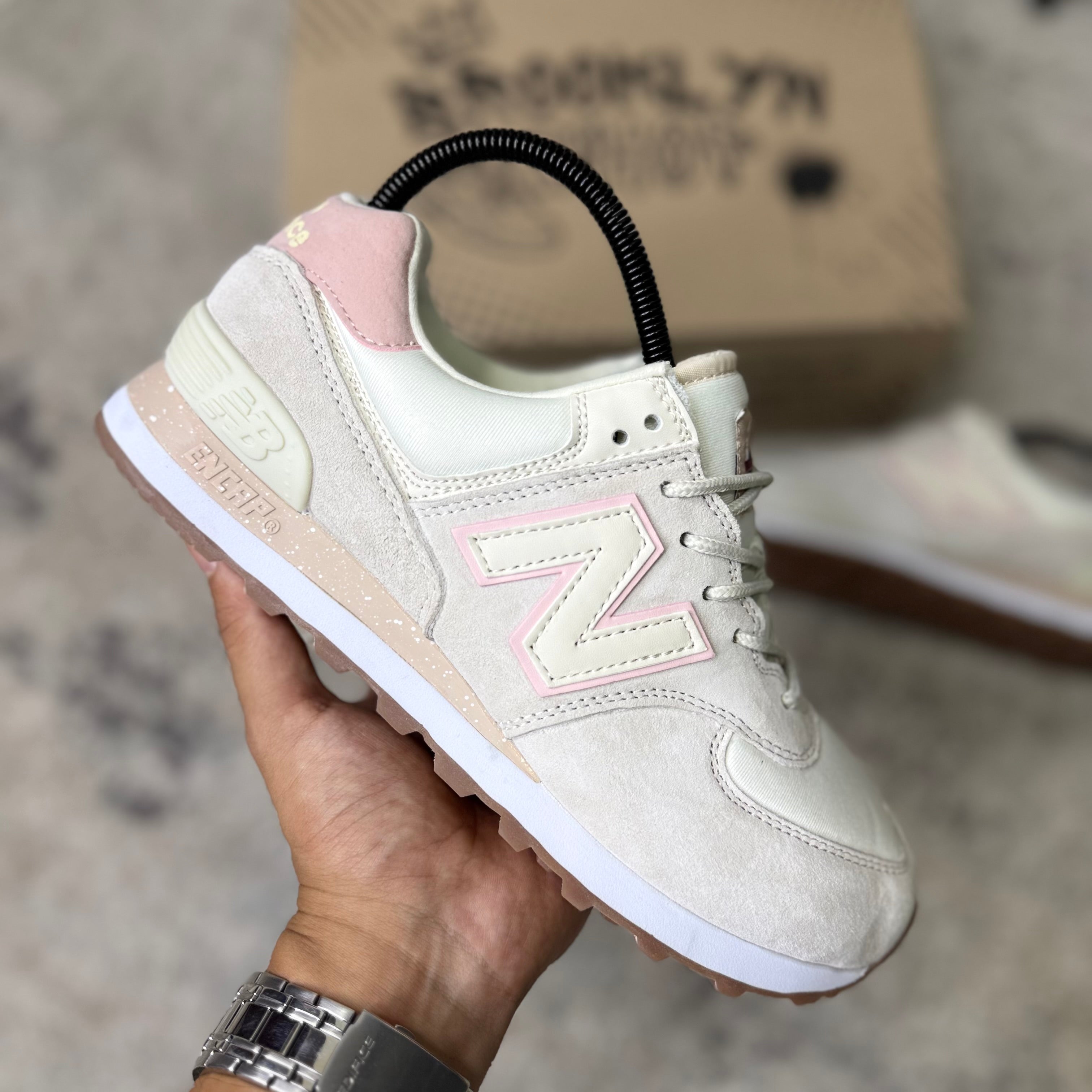 NEW BALANCE 574 - BEIGE ROSA (AAA)
