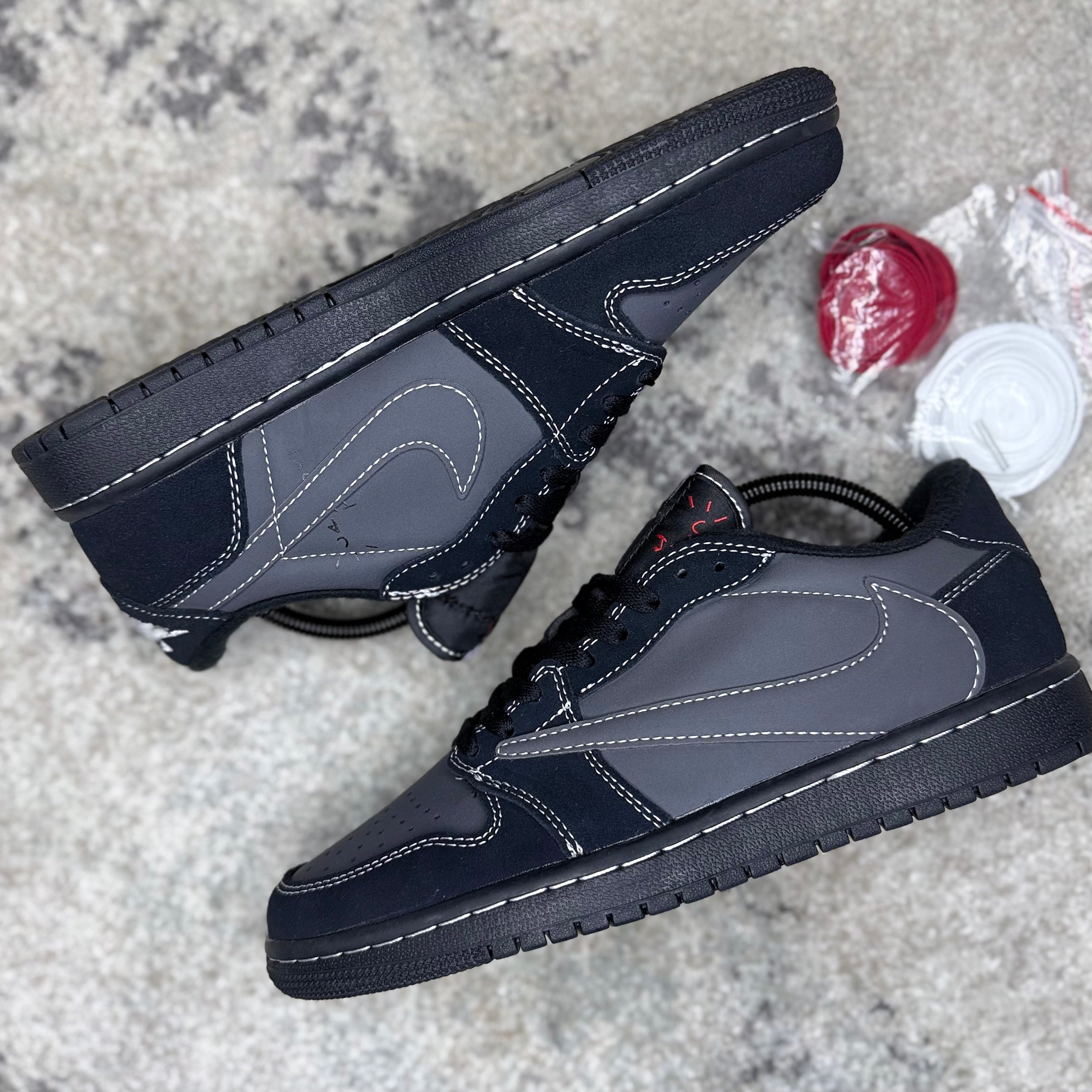 JORDAN 1 LOW - TRAVIS SCOTT (AAA)