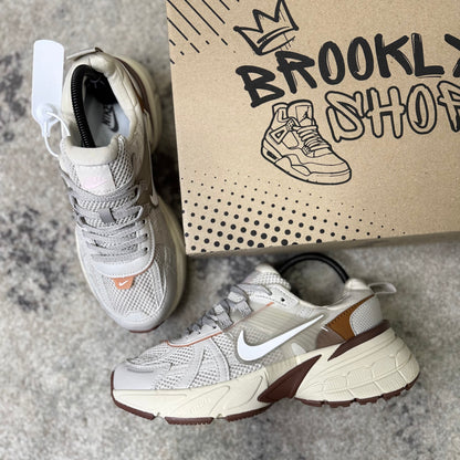 NIKE V2K RUN - BEIGE (AAA)