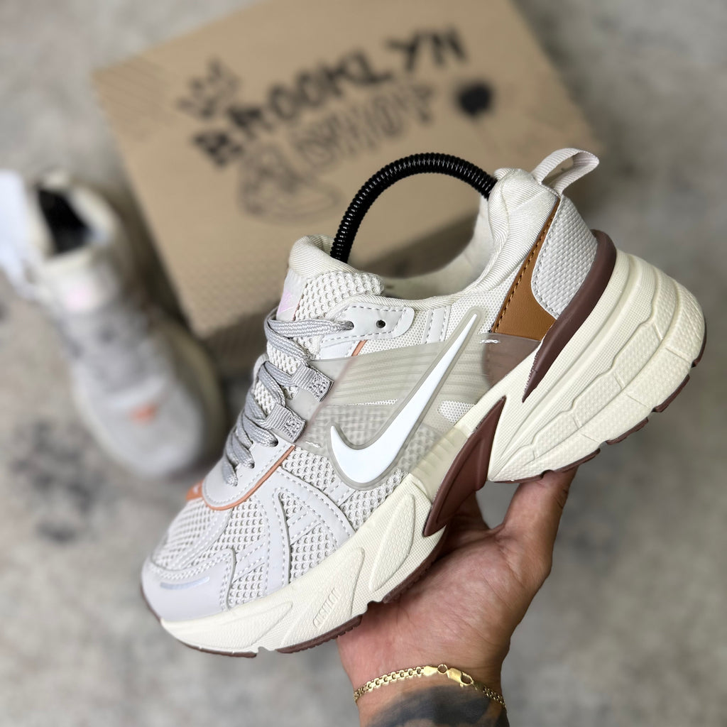 NIKE V2K RUN - BEIGE (AAA)