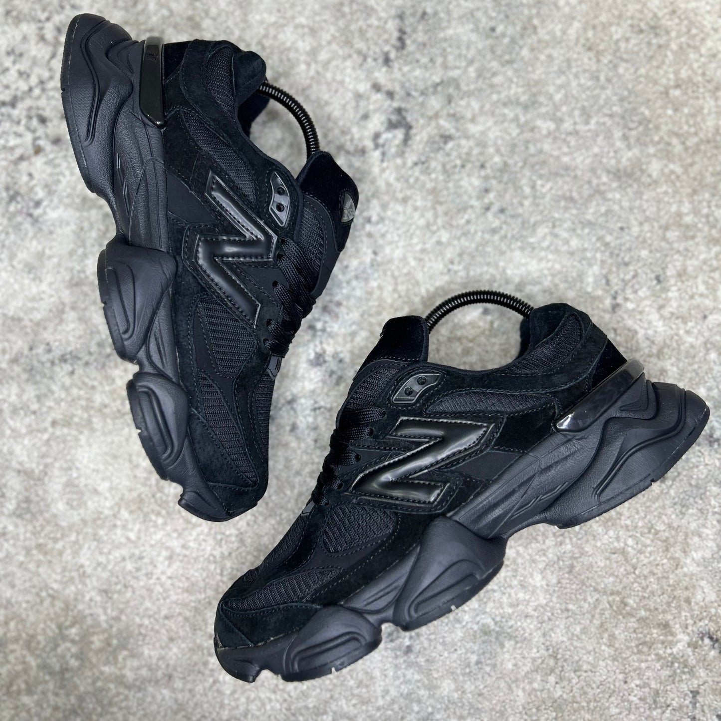 New Balance 9060 - TODO NEGRO (AAA)