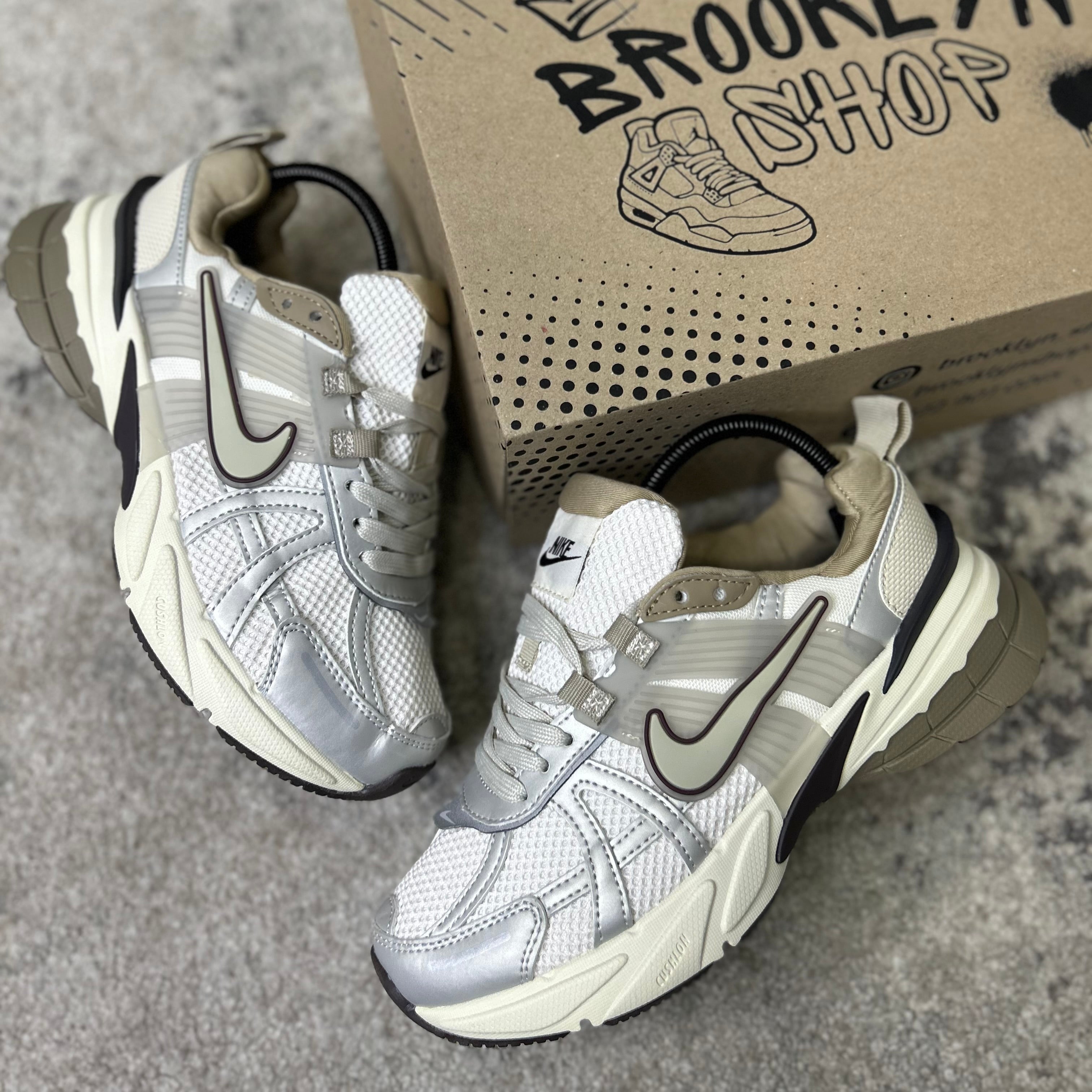NIKE V2K RUN - PLATINO BEIGE (AAA)