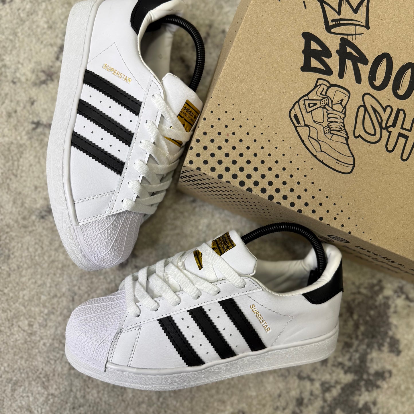 ADIDAS SUPERSTAR
