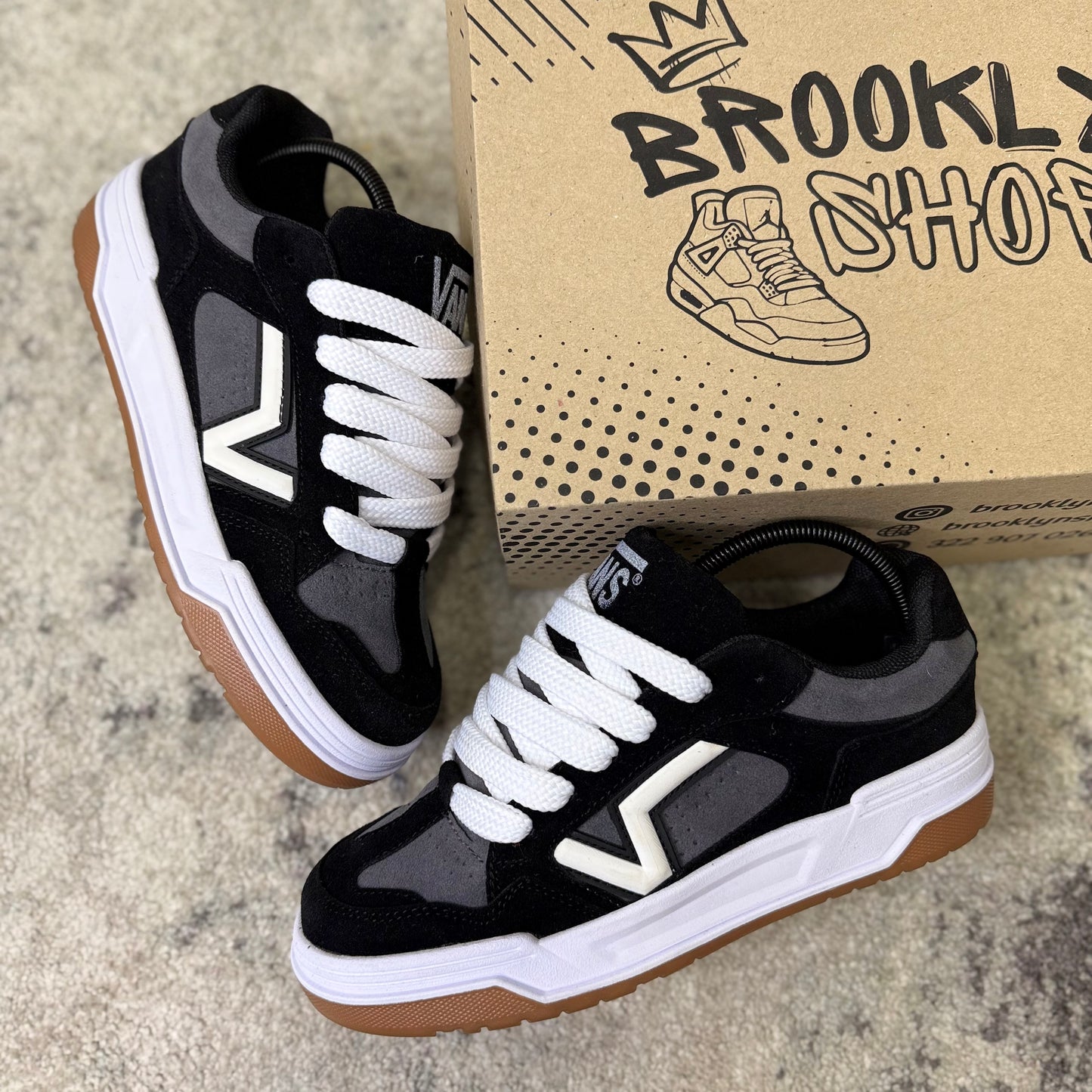 VANS UPLAND