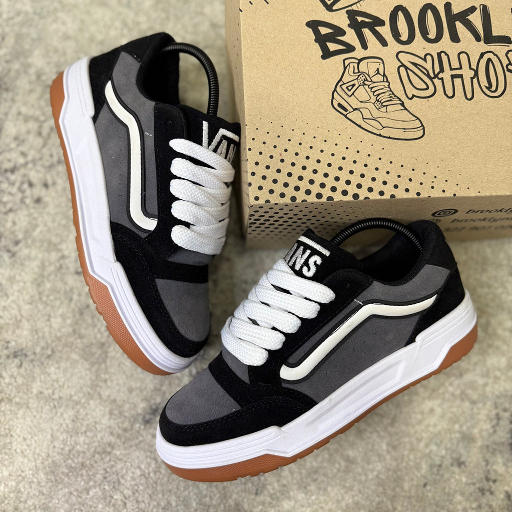 VANS HYLANE