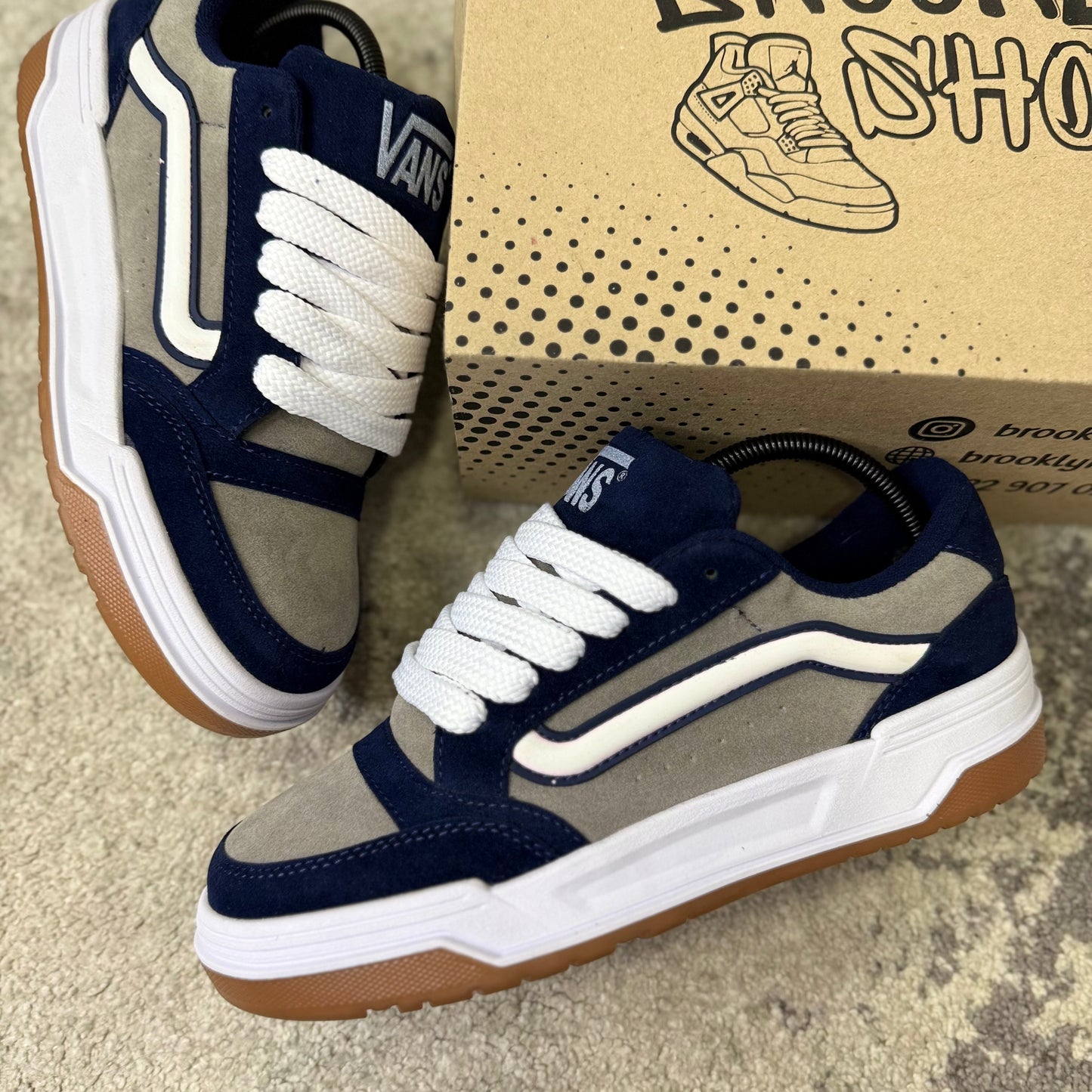 VANS HYLANE