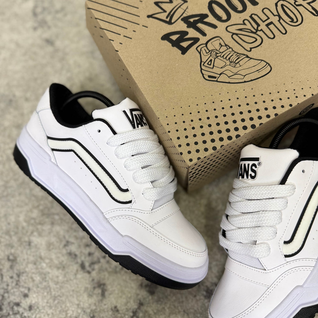 VANS HYLANE