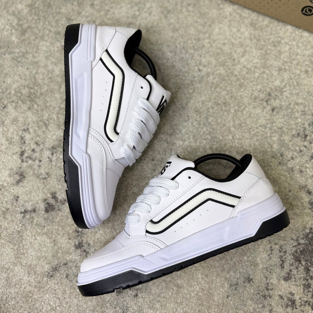 VANS HYLANE