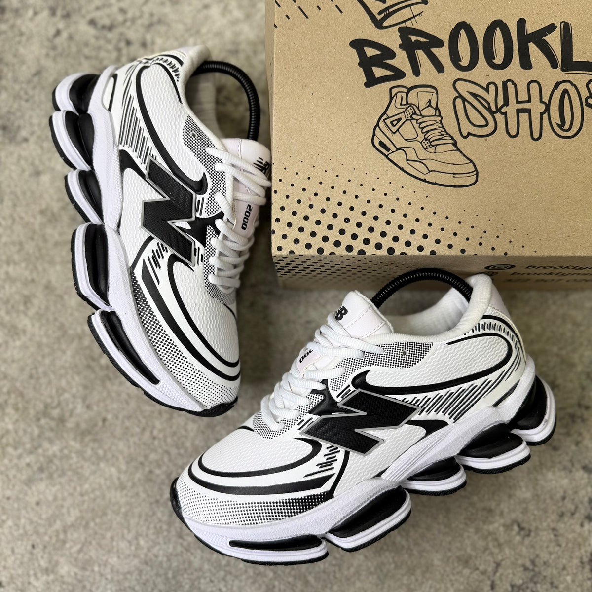 NEW BALANCE 2000