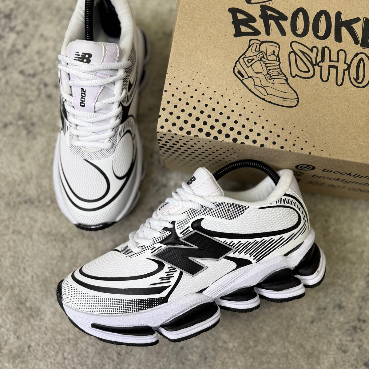 NEW BALANCE 2000