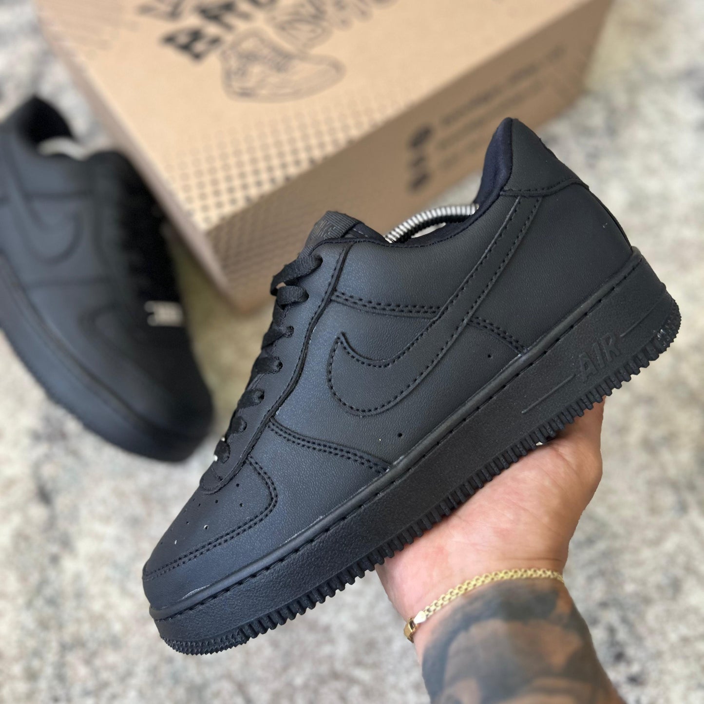 AF1 - TODO NEGRO