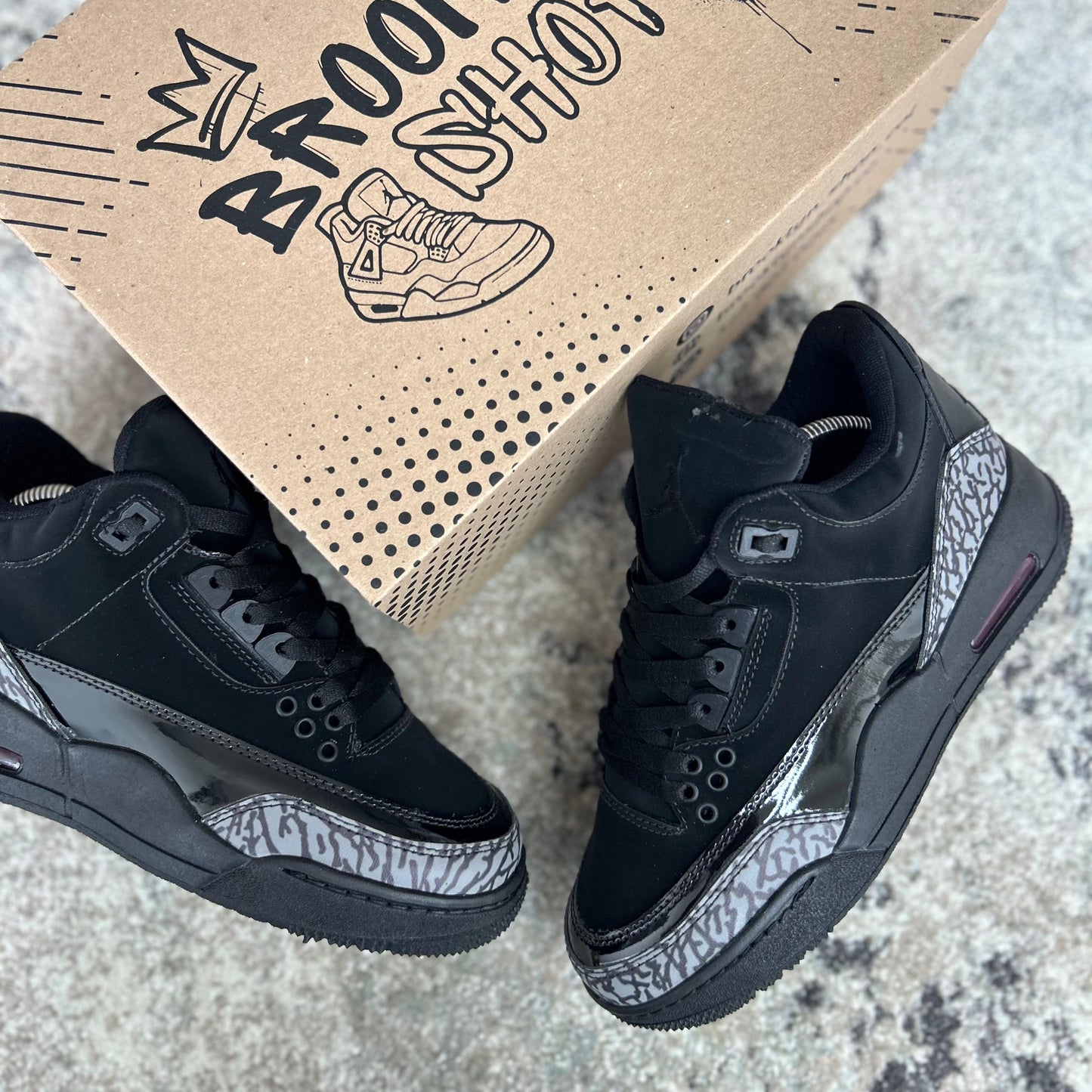 RETRO 3 - BLACK CAT