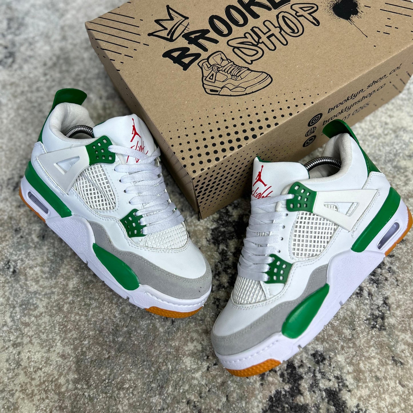 RETRO 4 - PINE GREEN