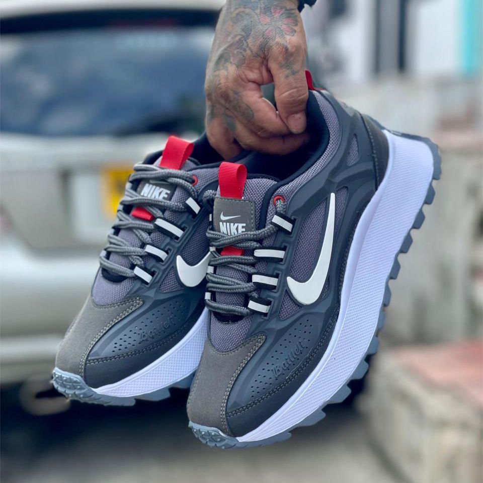 NIKE BAILLELI