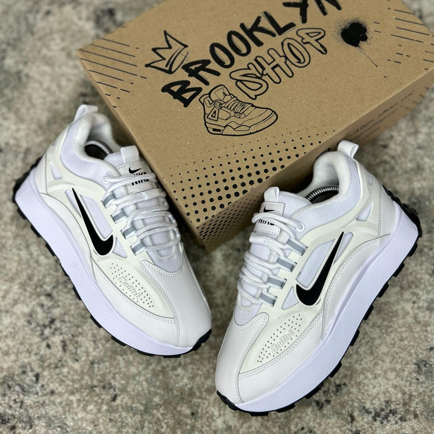NIKE BAILLELI